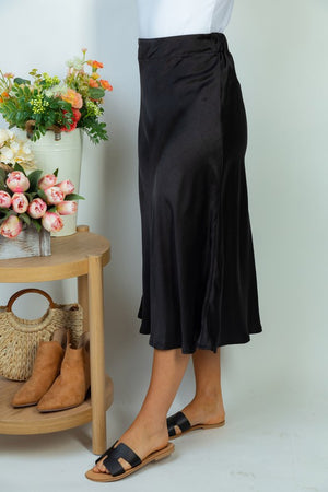 
            
                Load image into Gallery viewer, High Waisted Solid Woven Skirt
            
        
