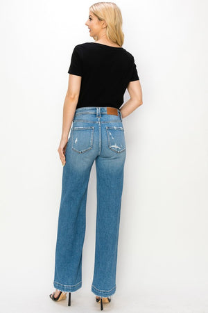 
            
                Load image into Gallery viewer, PLUS SIZE - HIGH RISE STRAIGHT LEG JEANS
            
        