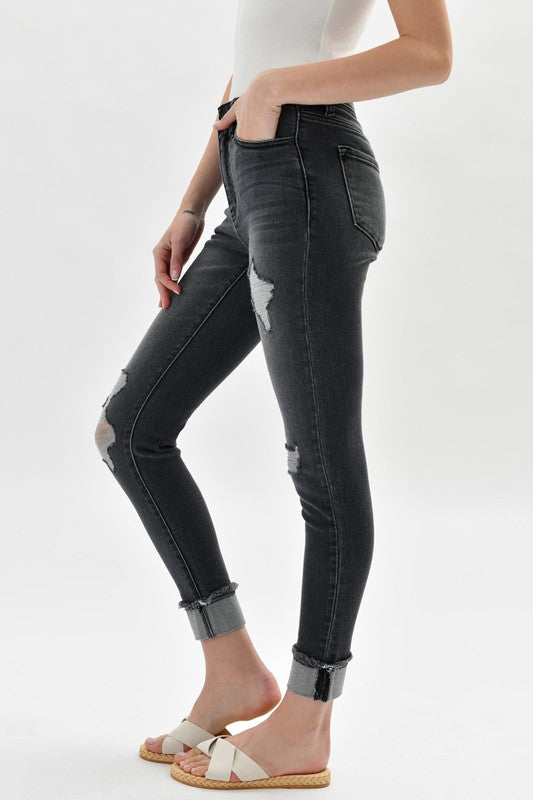 
            
                Load image into Gallery viewer, On Point Cuffed Jeans - ClassyQueen_Boutique
            
        