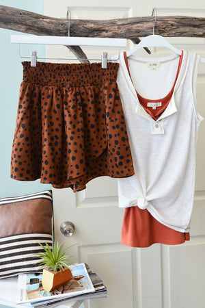 Bossy Skort (Tawny) - ClassyQueen_Boutique