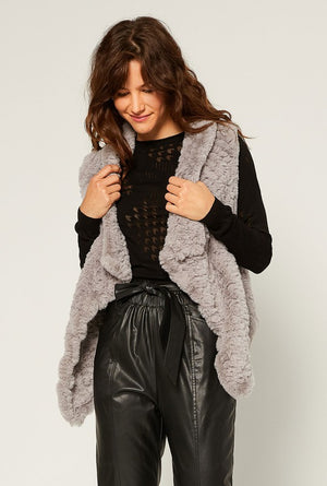 Ellie's Faux Fur Vest - ClassyQueen_Boutique