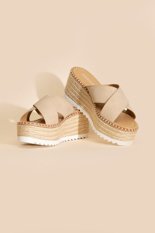 Raffia Platform Slides