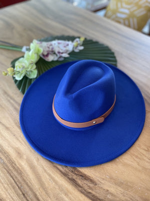 
            
                Load image into Gallery viewer, Vegan Felt Wide Brim Panama Hat
            
        